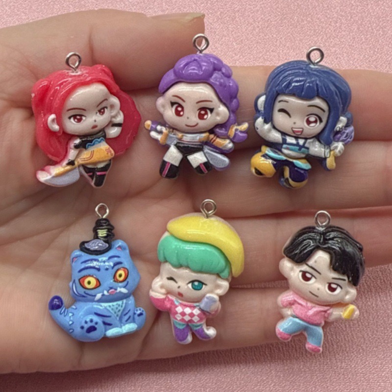 Event Party - 10個入り樹脂製漫画ペンダント、DIYジュエリー製作イヤリング、キーホルダーアクセサリー