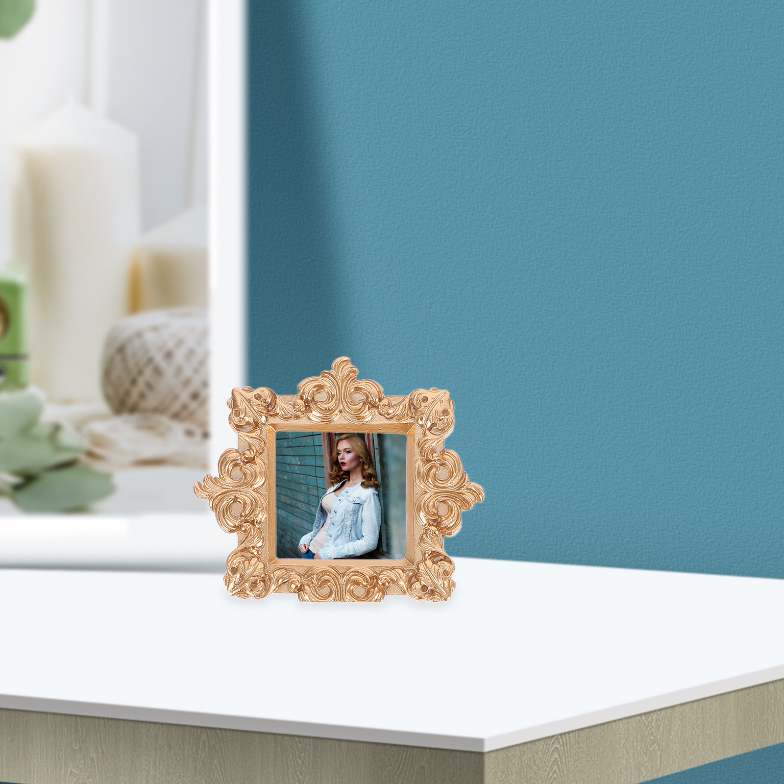 4個入りミニヴィンテージレジン製写真フレーム エレガントな彫 - Photo Booth Frame のレビューと価格