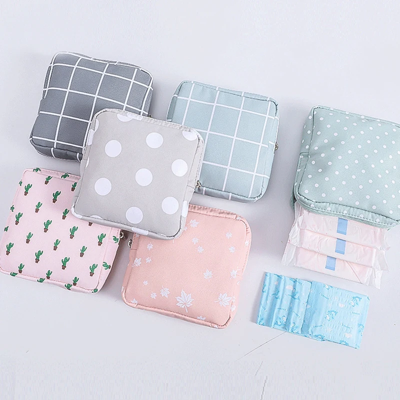 女性小さな化粧品バッグセットジッパーガールズミニ生理用ナプキ - Napkin Folding Set のレビューと価格